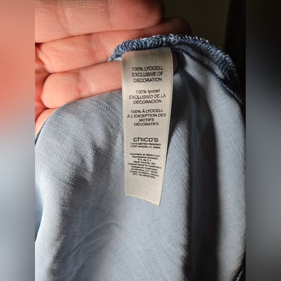 Chicos Womens 3/4 Length Sleeve Asymmetrical Denim Light Blue Top Size 2 - Picture 7 of 7